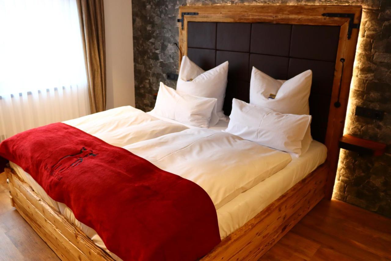 Landsteakhaus Hotell Marxheim Exteriör bild