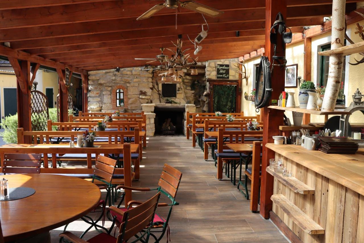Landsteakhaus Hotell Marxheim Exteriör bild
