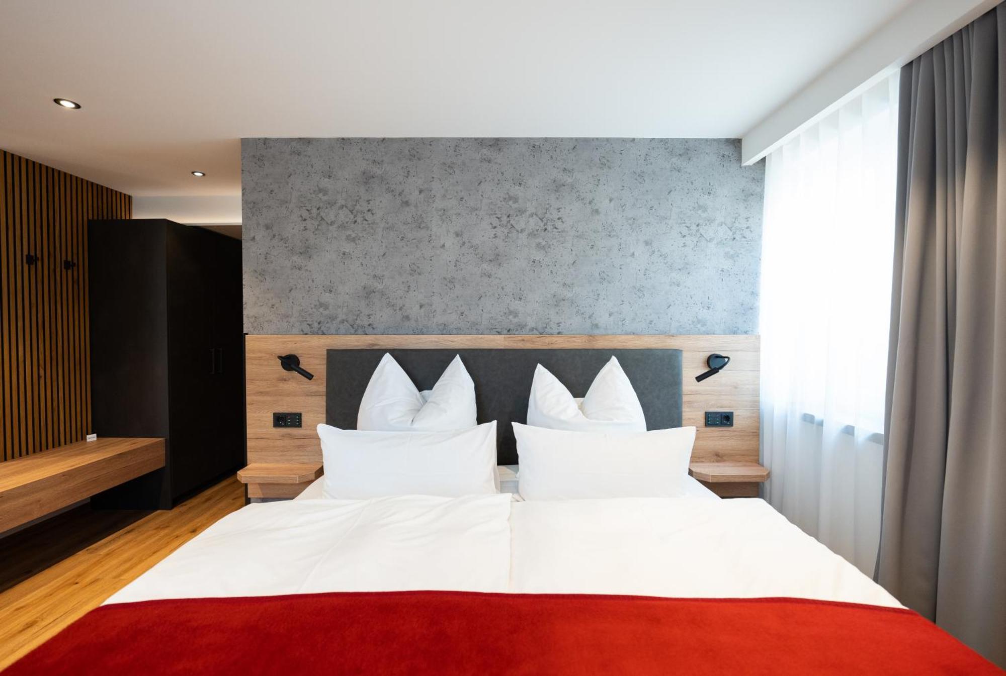 Landsteakhaus Hotell Marxheim Exteriör bild